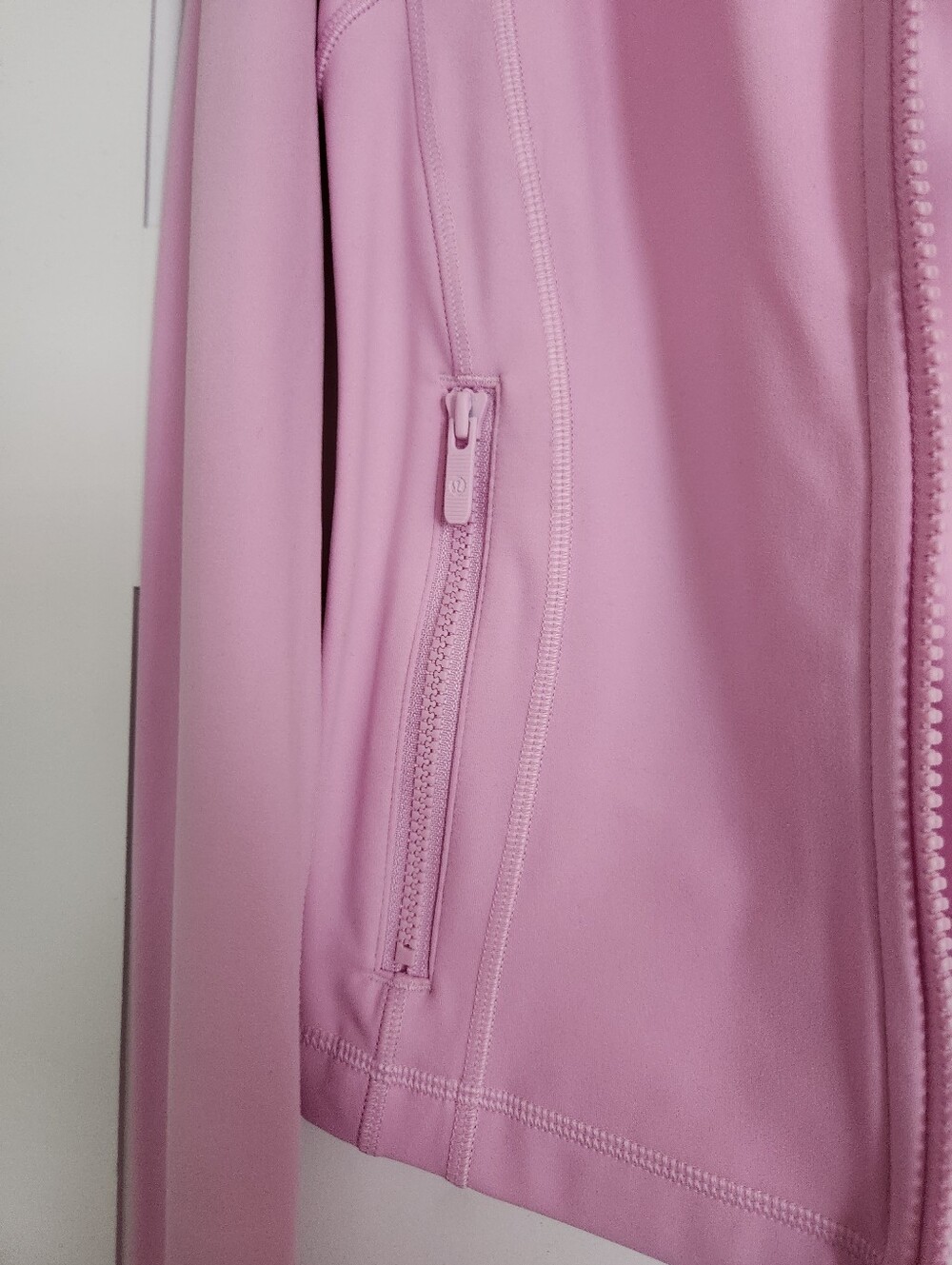 ✨️🩷NWT Lululemon Define Jacket Cropped Nulu Pink Size 8 - Picture 5 of 7